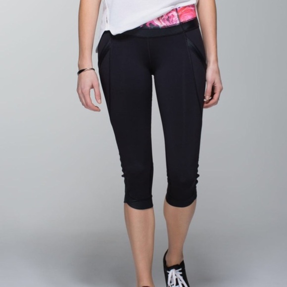 lululemon athletica Pants - Lululemon Black Yoga Workout Pants Floral Waist 6